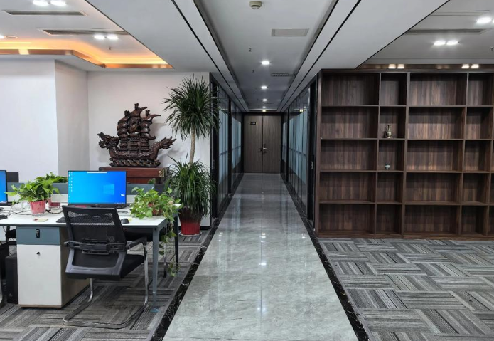 广州圣象服饰有限公司户外鞋服与冲锋衣批发选型对比指南
